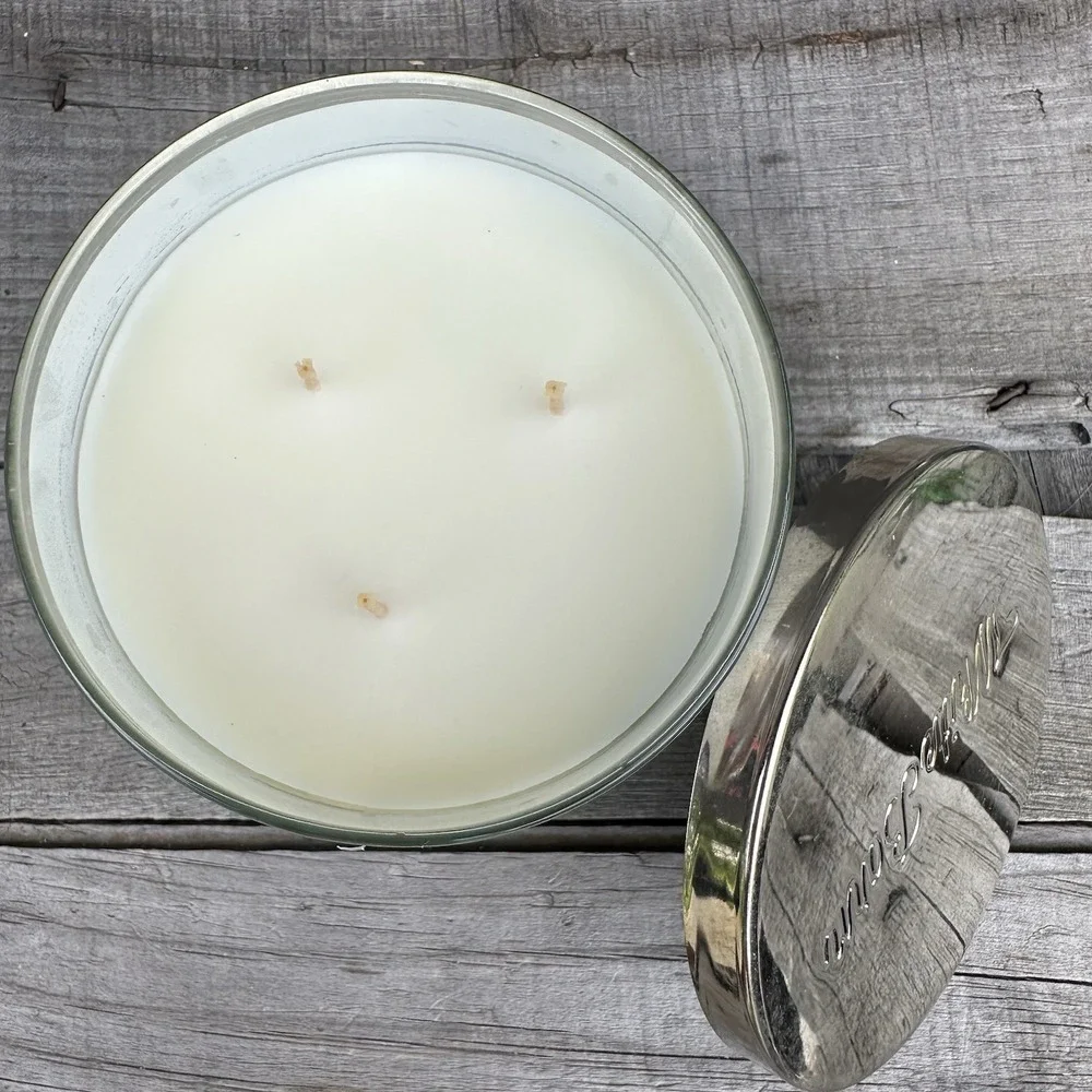 White Barn ISLAND MARGARITA 14.5oz 3-Wick Candle Mandarin Mango Sea Salt - Picture 2 of 2